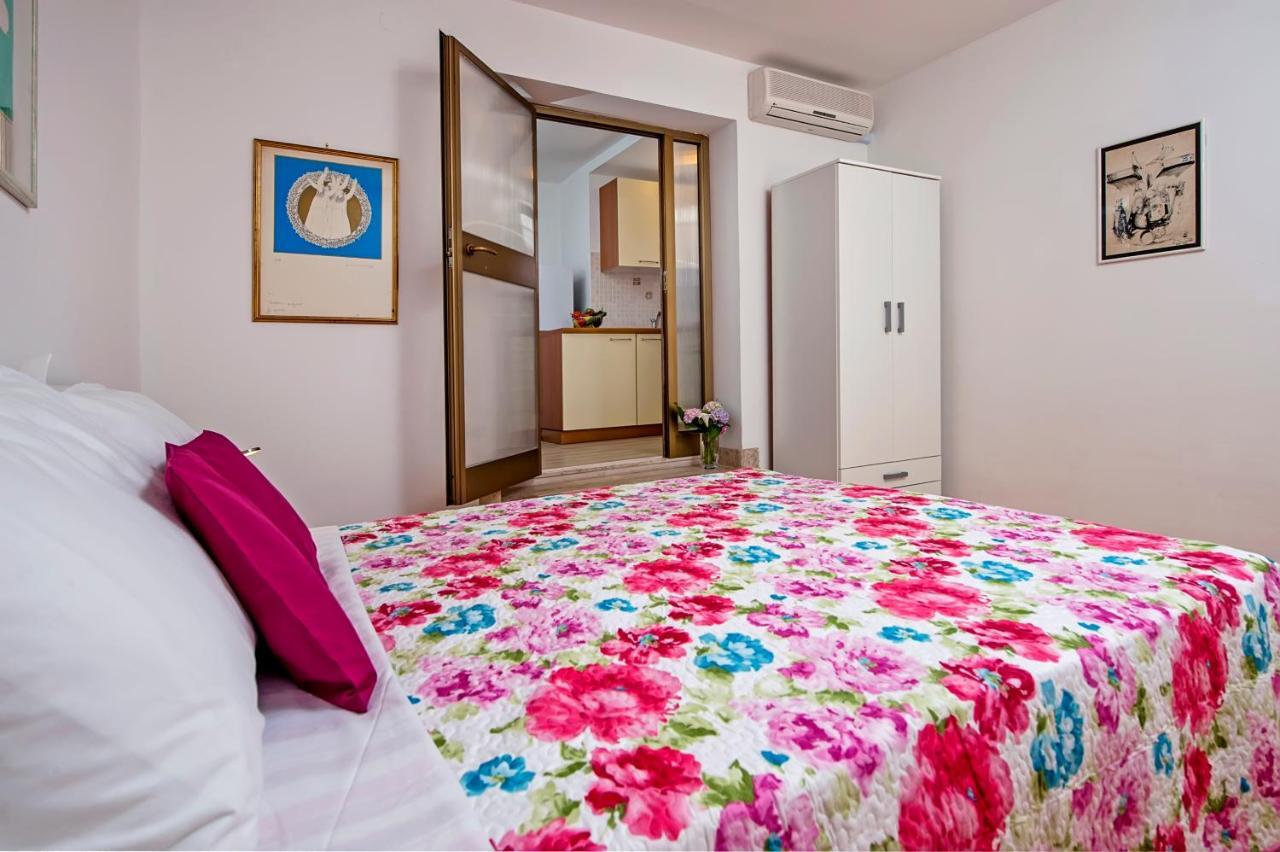 Apartmani&Soba Mimi Rovinj Eksteriør bilde